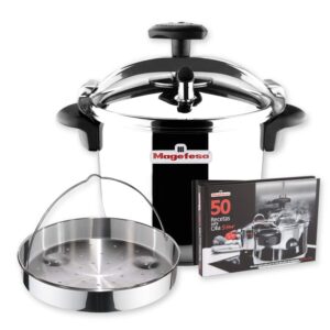 Olla a presión Magefesa STAR modelo tradicional de la marca en acero inoxidable yfondo termo difusor con cestillo y libro derecetas.