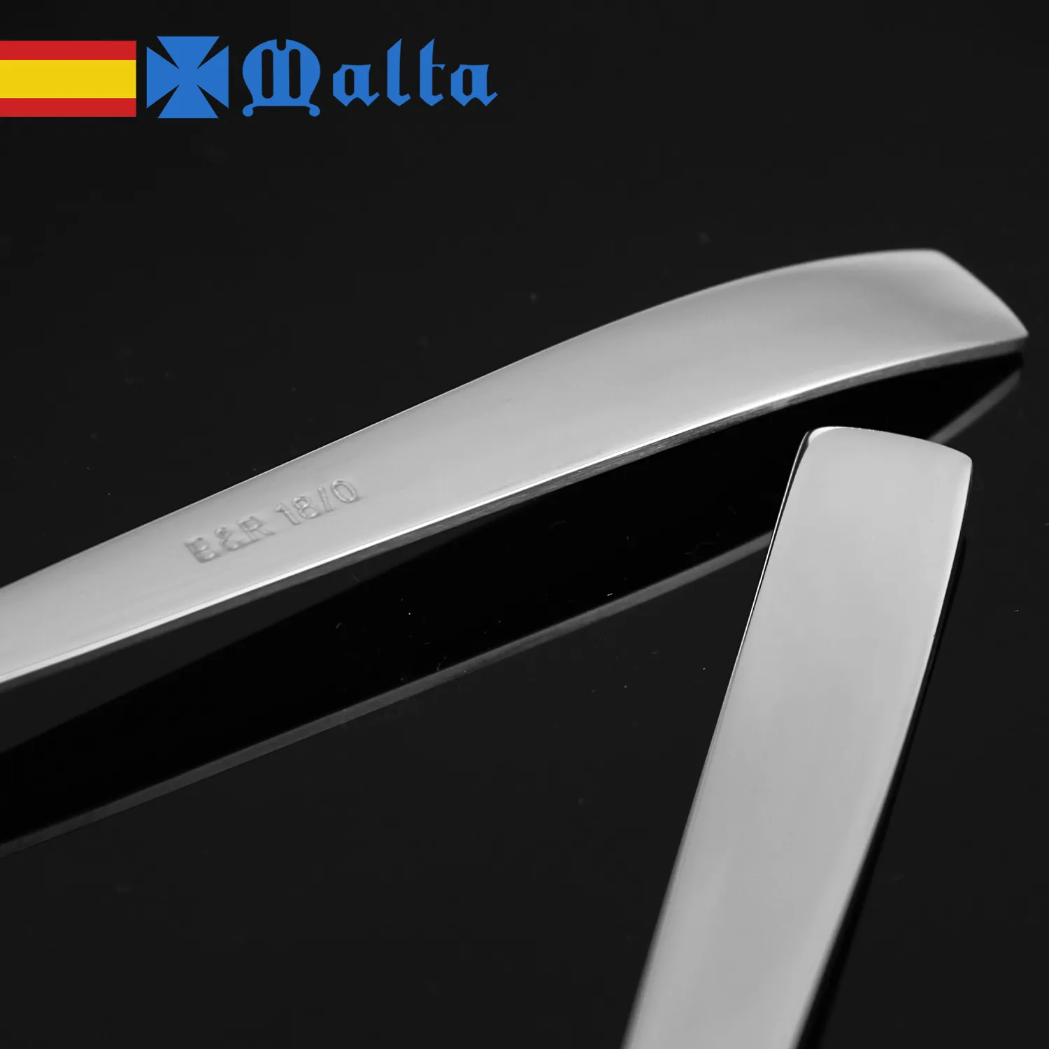 CUBERTERÍA DE 16 PIEZAS CRUZ DE MALTA